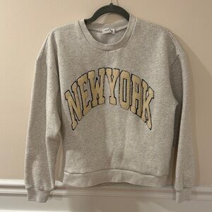 Vestique Light Gray New York Sweatshirt